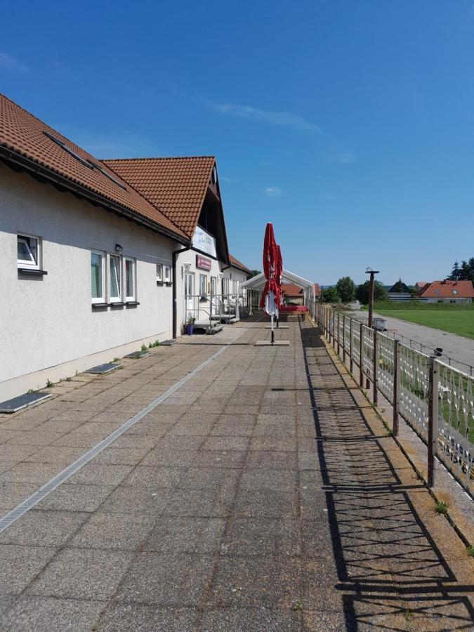 Sport & Freizeit Centrum Pension Heudeber Esterno foto
